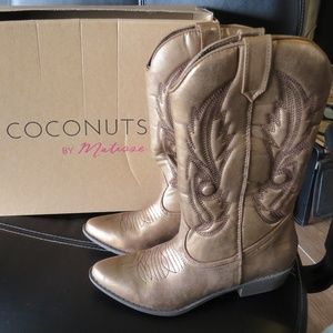 Coconuts Boots